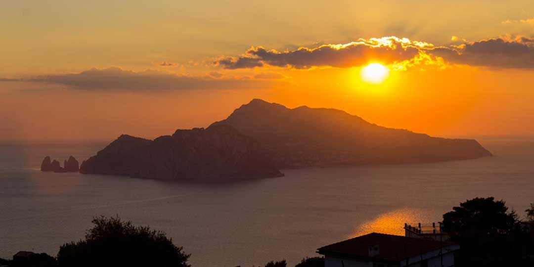 Capri sunset mini cruises