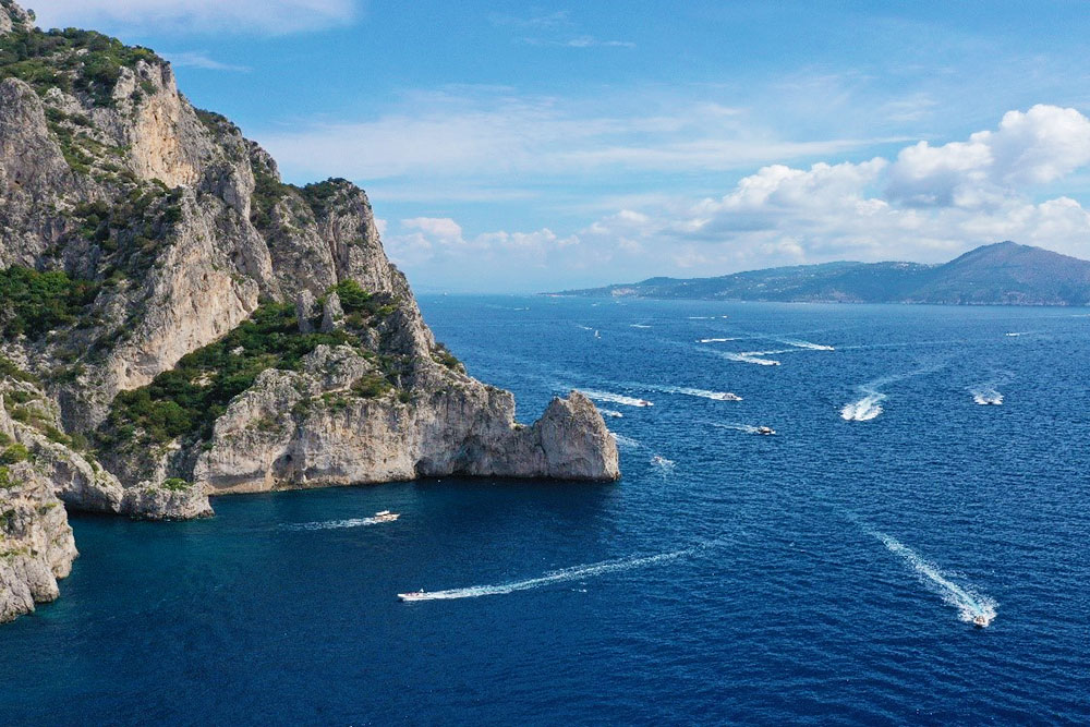 Transfer from the Amalfi Coast to Capri (or viceversa)